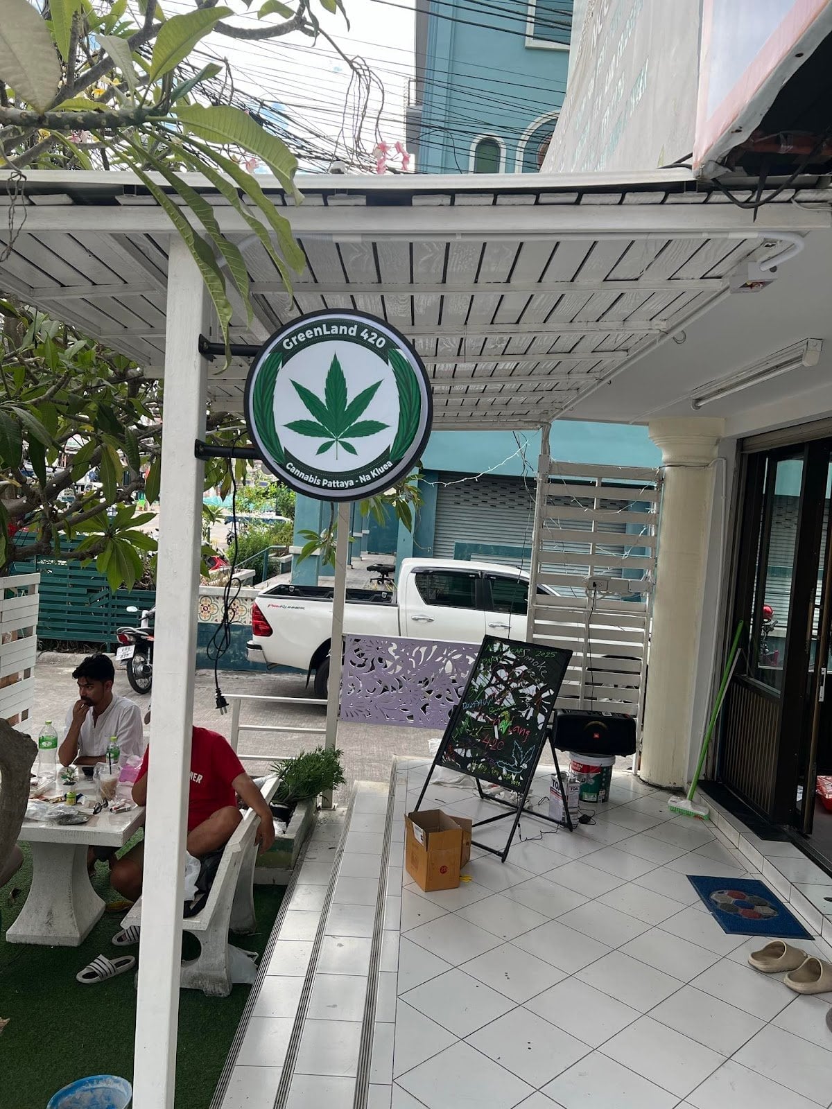 WEED-GreenLand 420 Cannabis Pattaya - Na Kluea