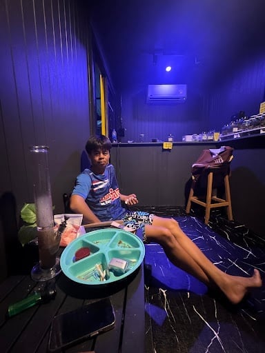 Phujah Canna Cafe'