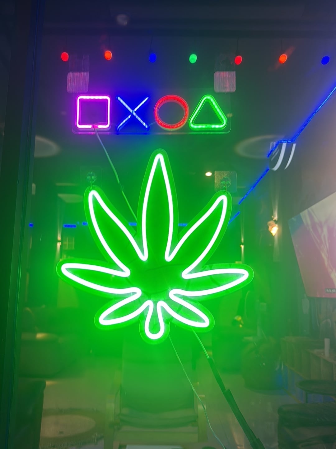 EX-IT Weed Pub & Game Lounge