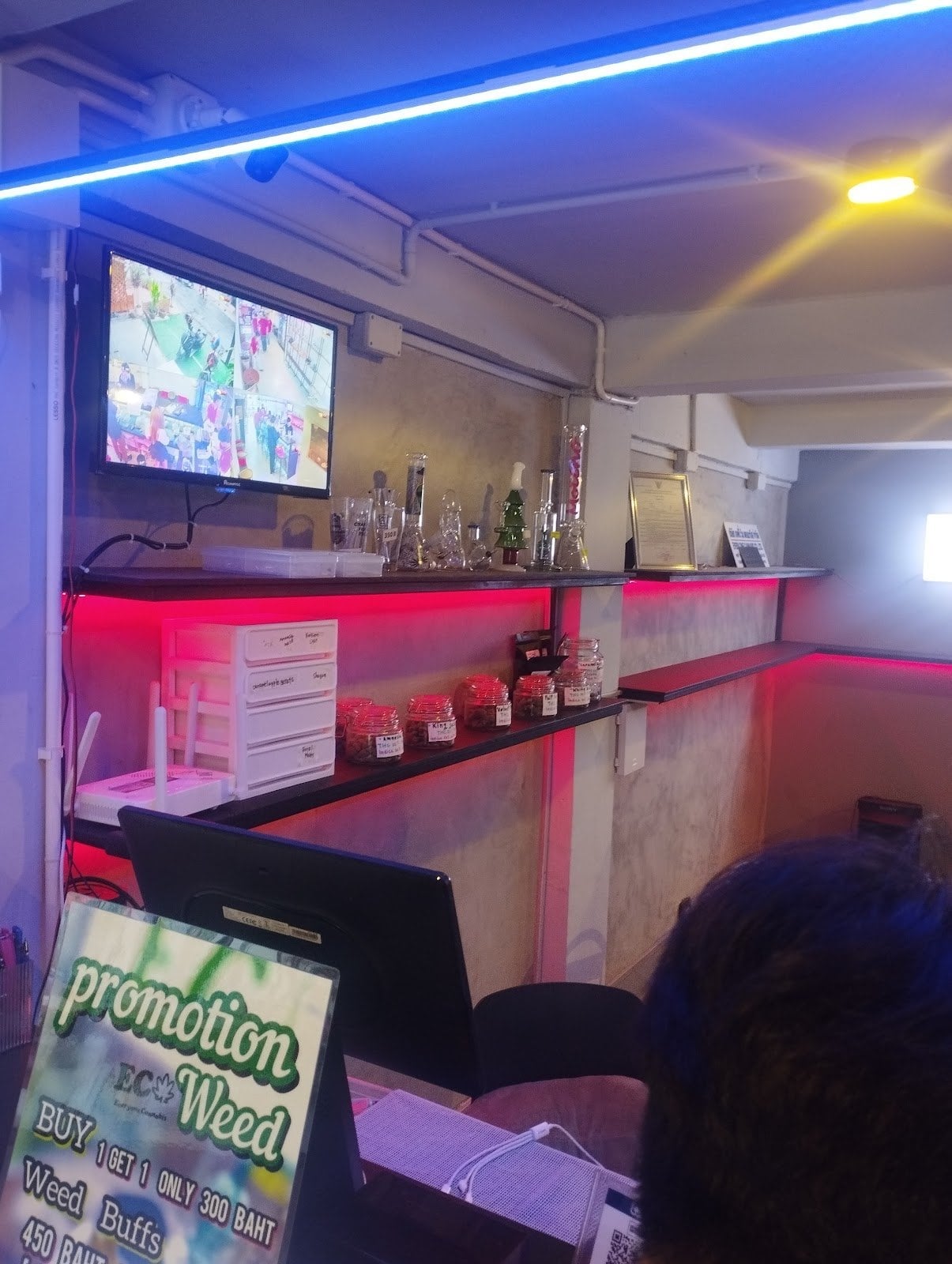 Ec Cafe Bangkok Sukhumvit33 1 Everyone Cannabis