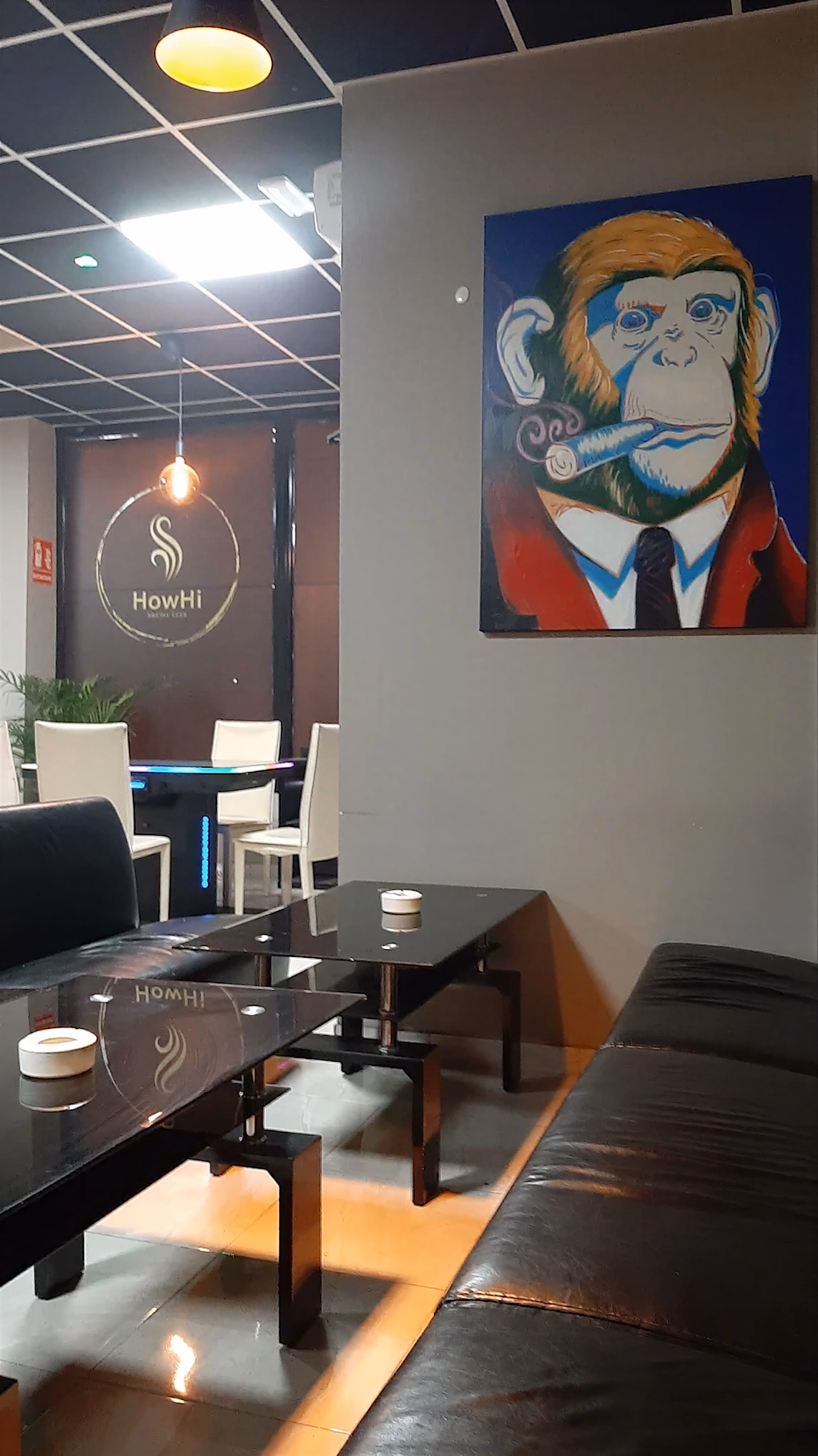 HowHi Social Club