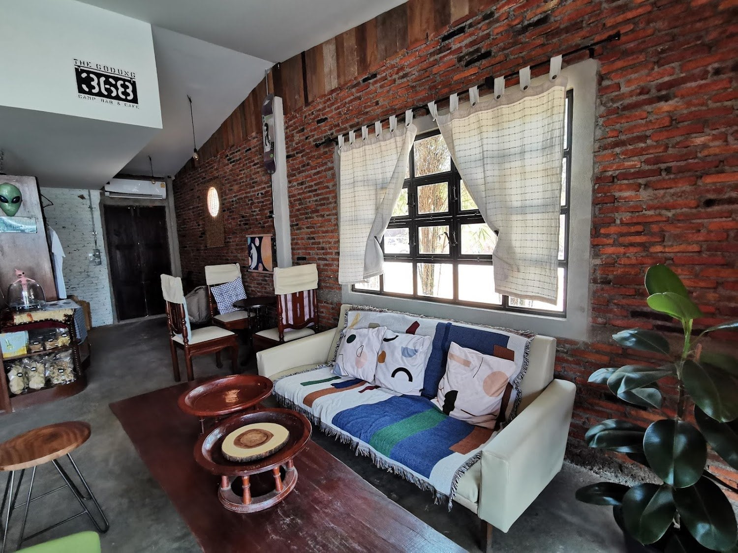 Godung Yaan 369 Creative Camp Space