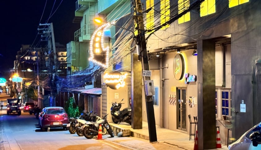 Smile's Cocktail Bar Pattaya