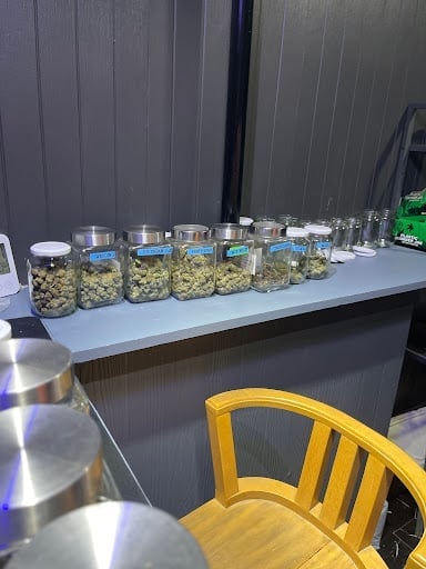 Phujah Canna Cafe'