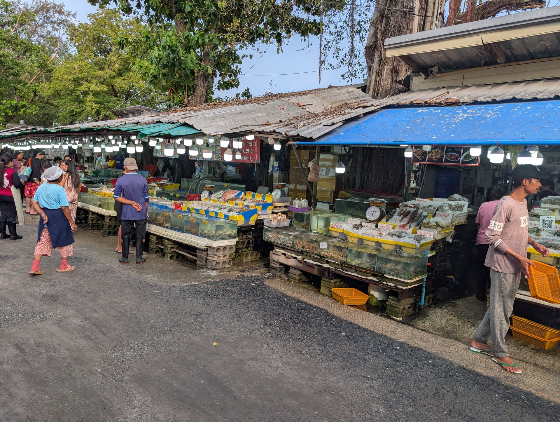 Phuket High - Rawai Seafood Market