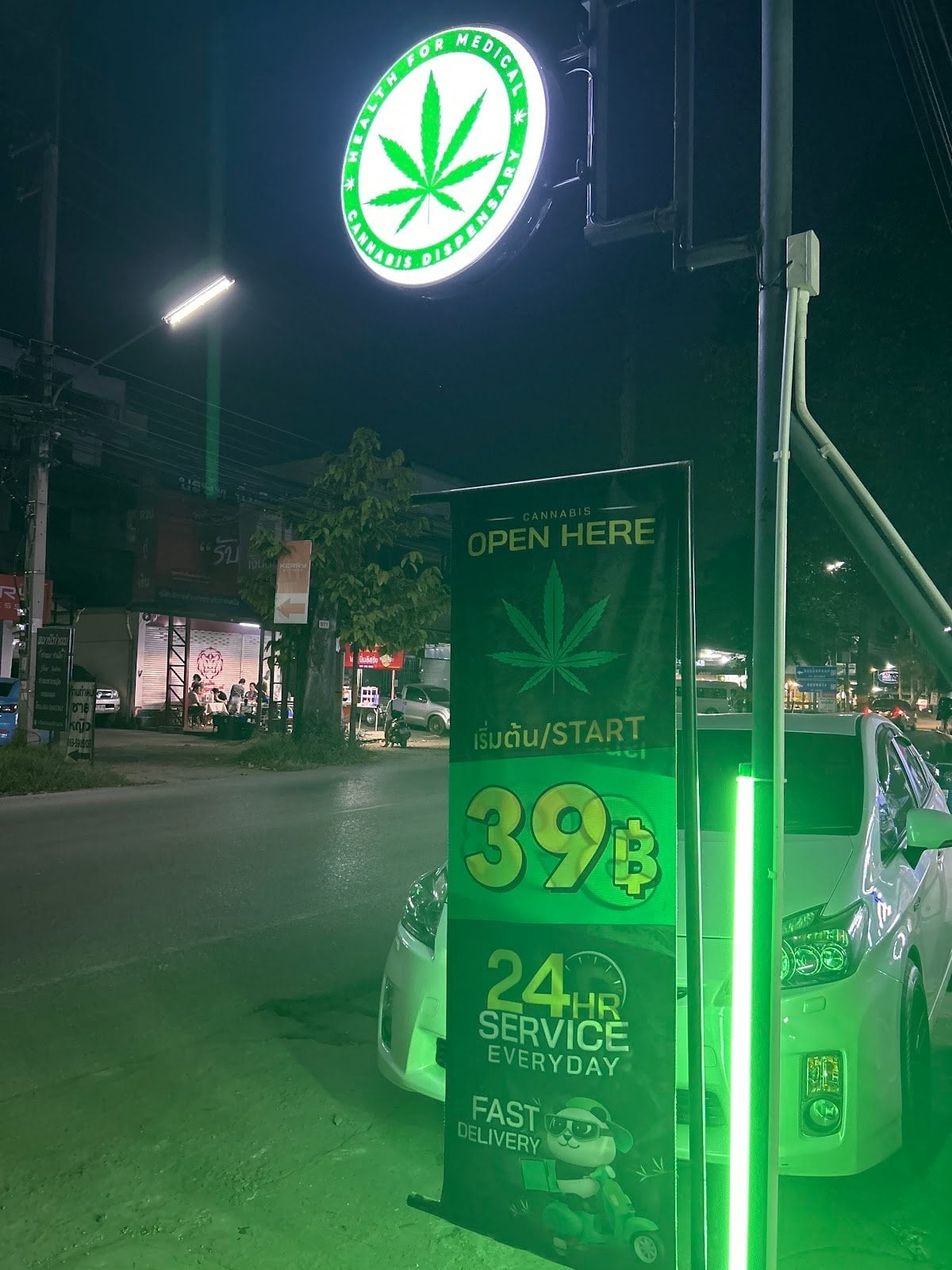 Wanna High 420 CNX Weed Shop & Cannabis Dispensary Chiang Mai