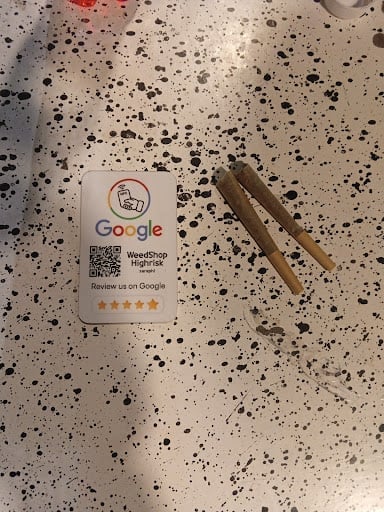 Weed Shop Highrisk Saraphi