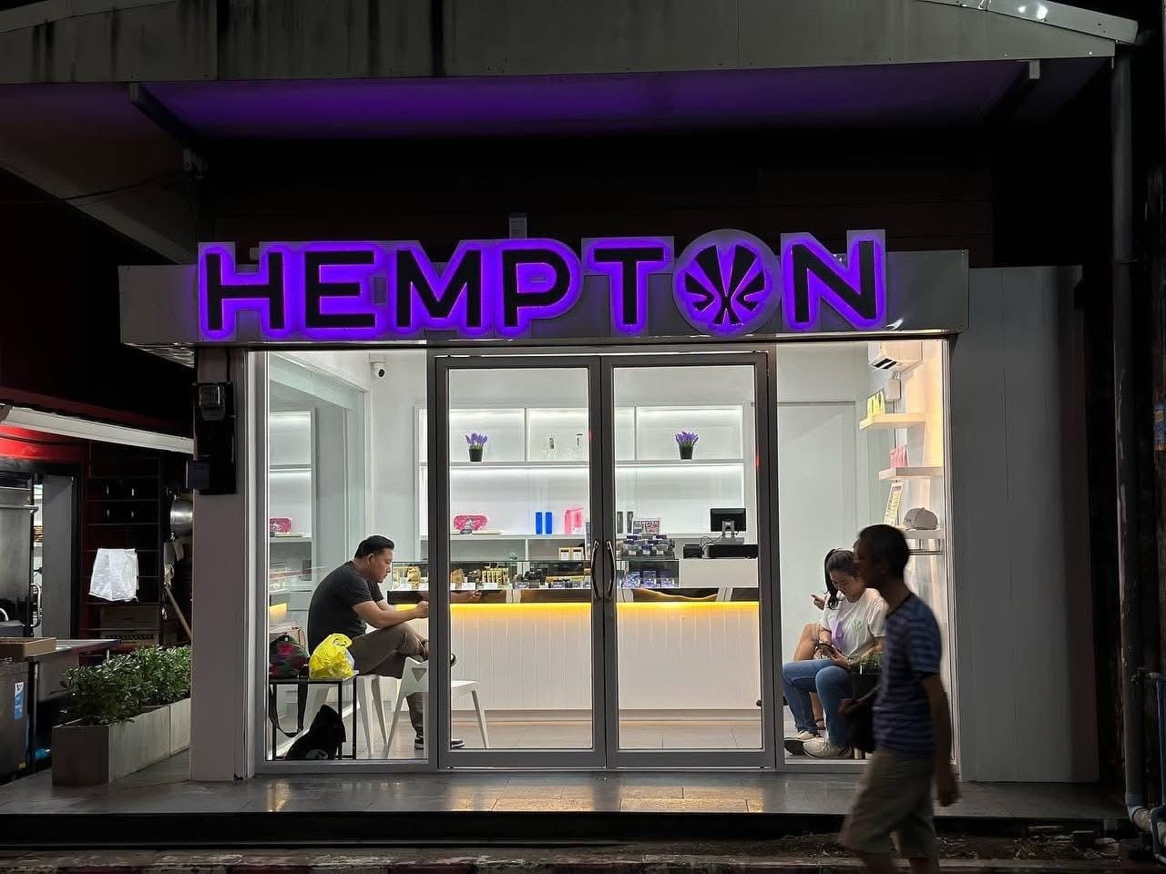 HEMPTON