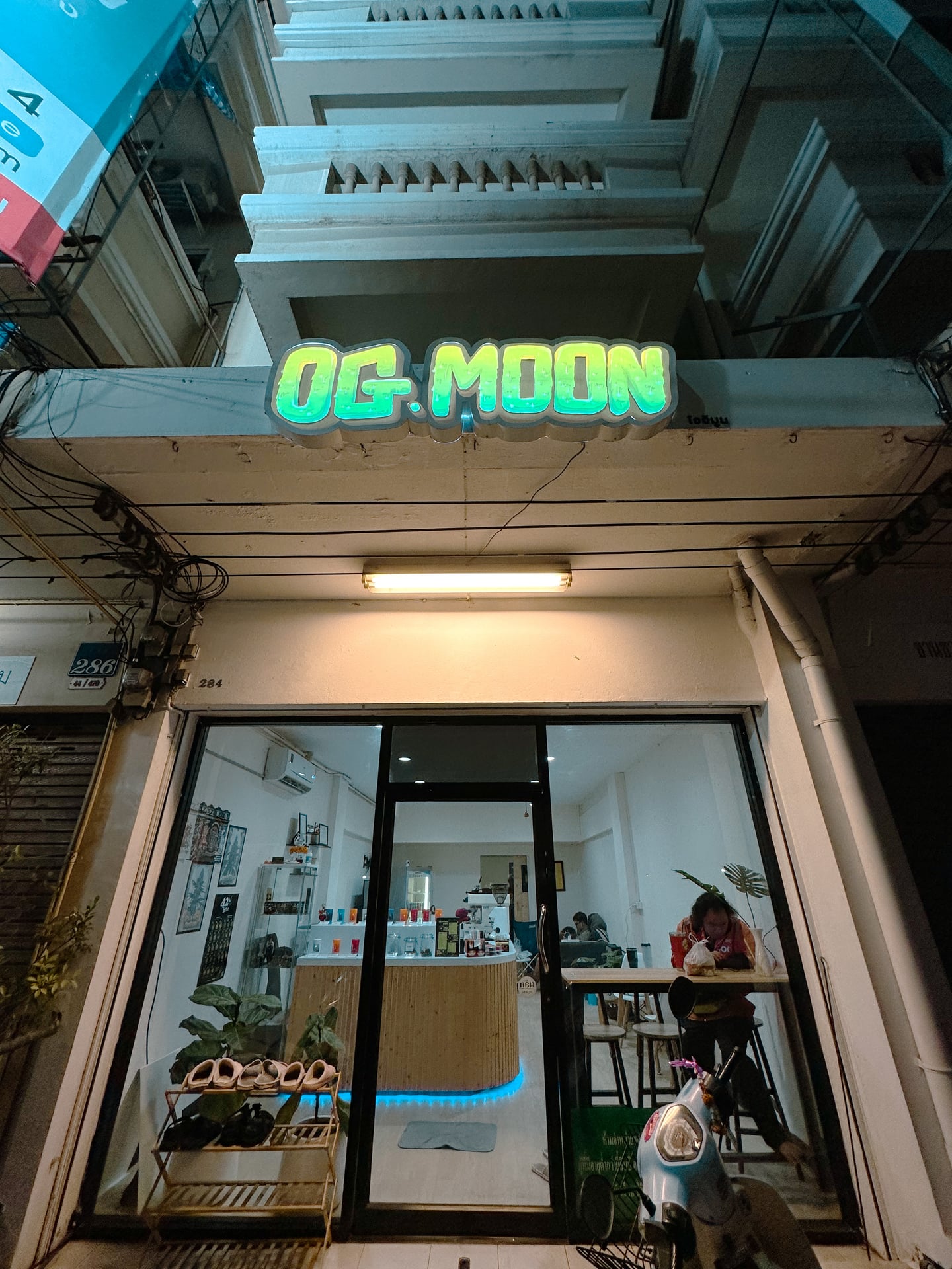 OG.MOON Bang Na