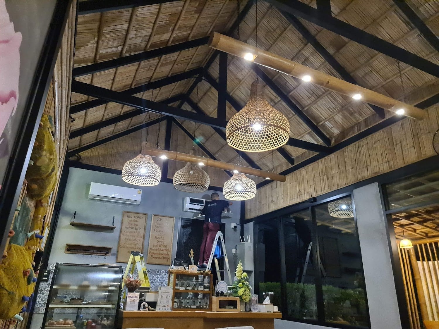 Rern Cafe And Cannabis