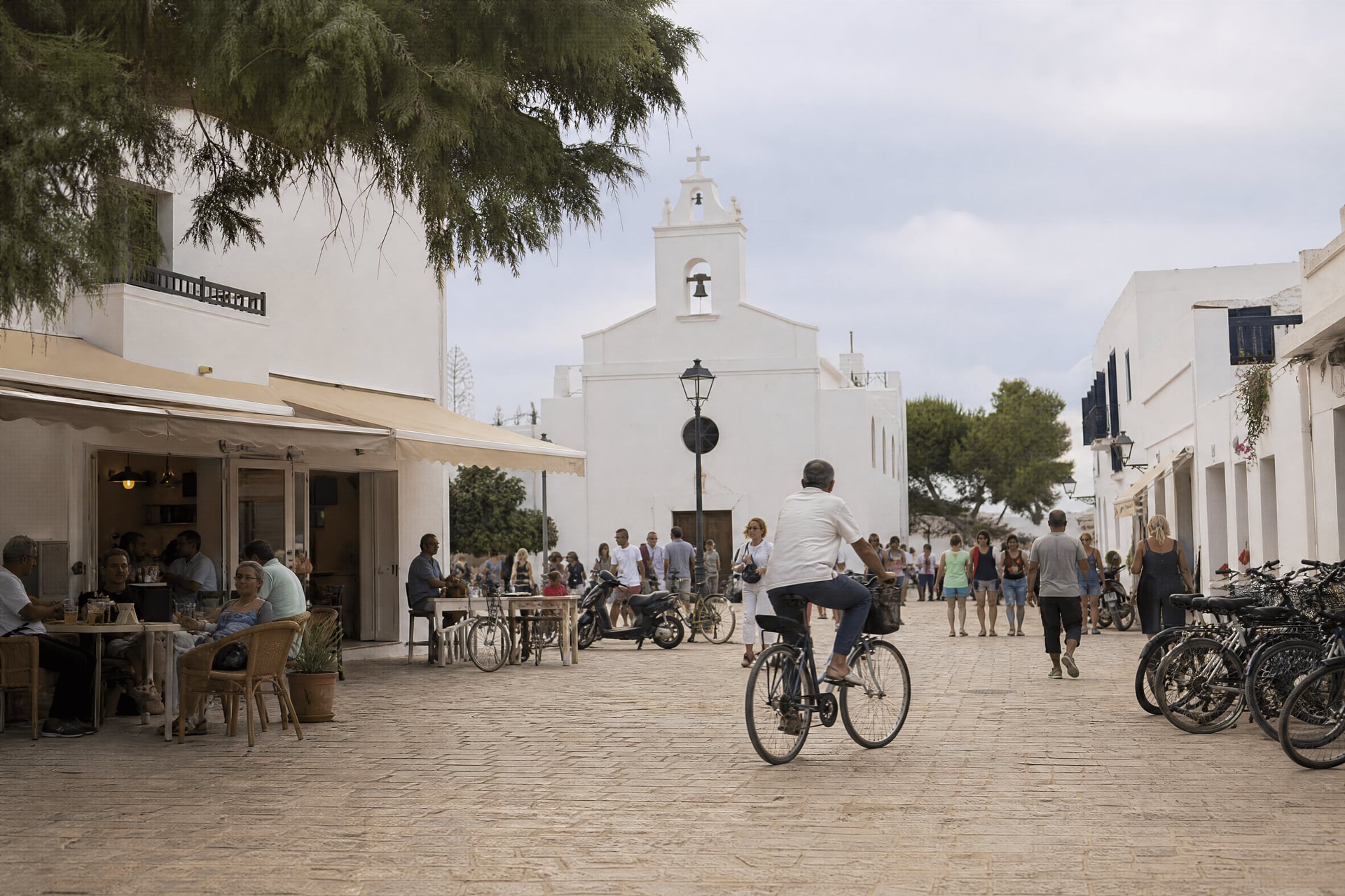 Sant Francesc Xavier street scene with Formentera cannabis social club context, local life outdoors