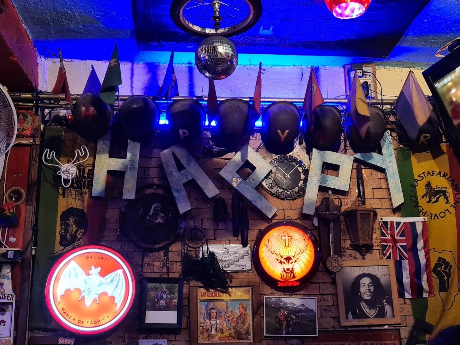 Happy Bar