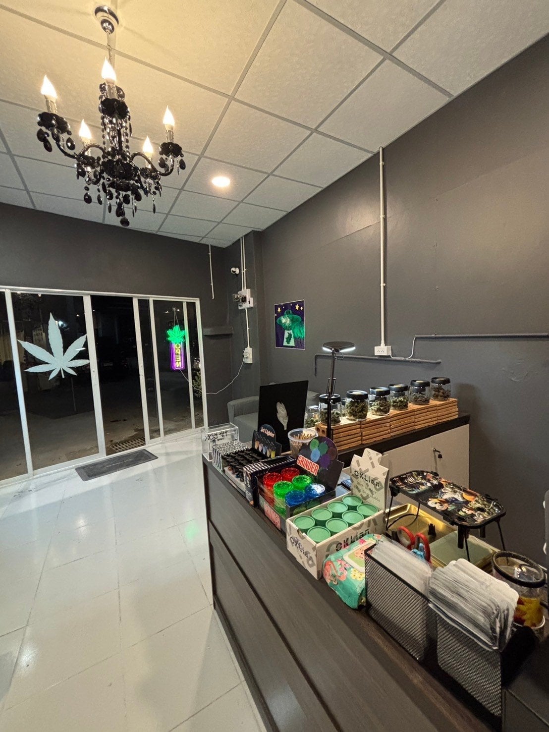 Weed Area 420 Nimman Cannabis Dispensary Marijuanas