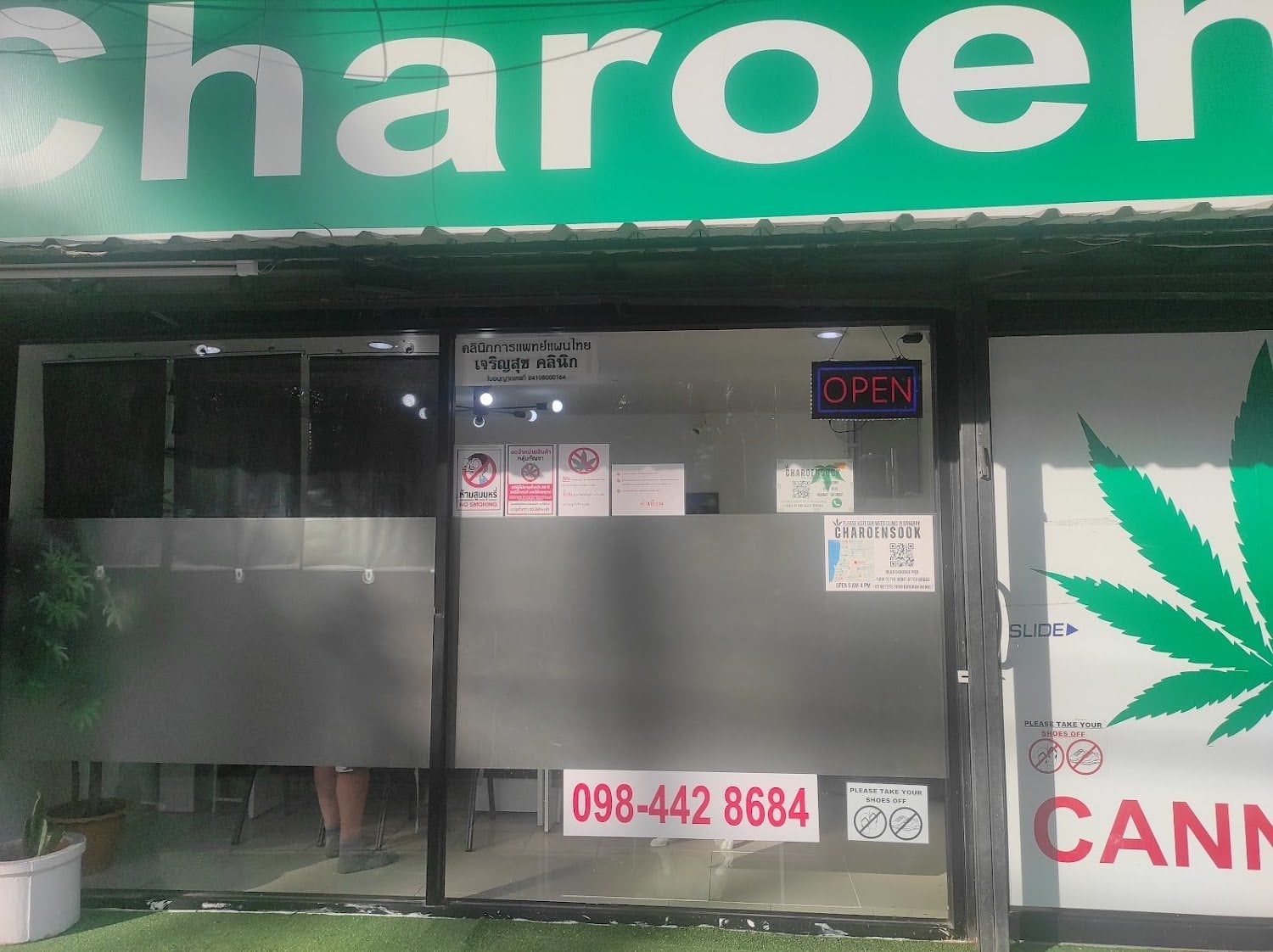 Weed Shop Charoensook
