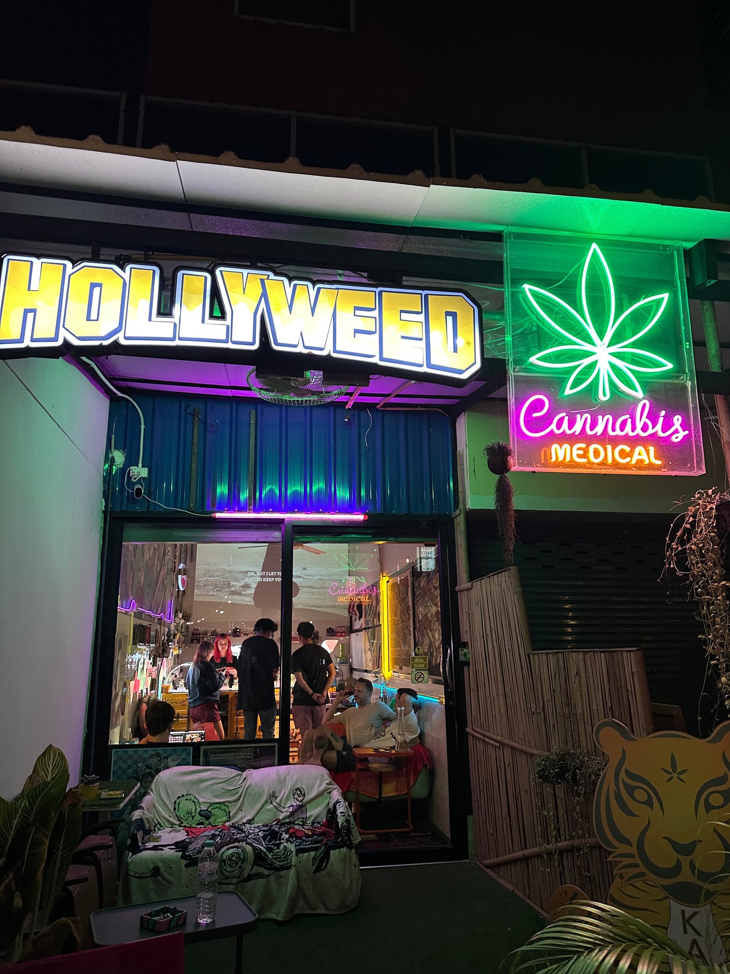 WholeWeed House