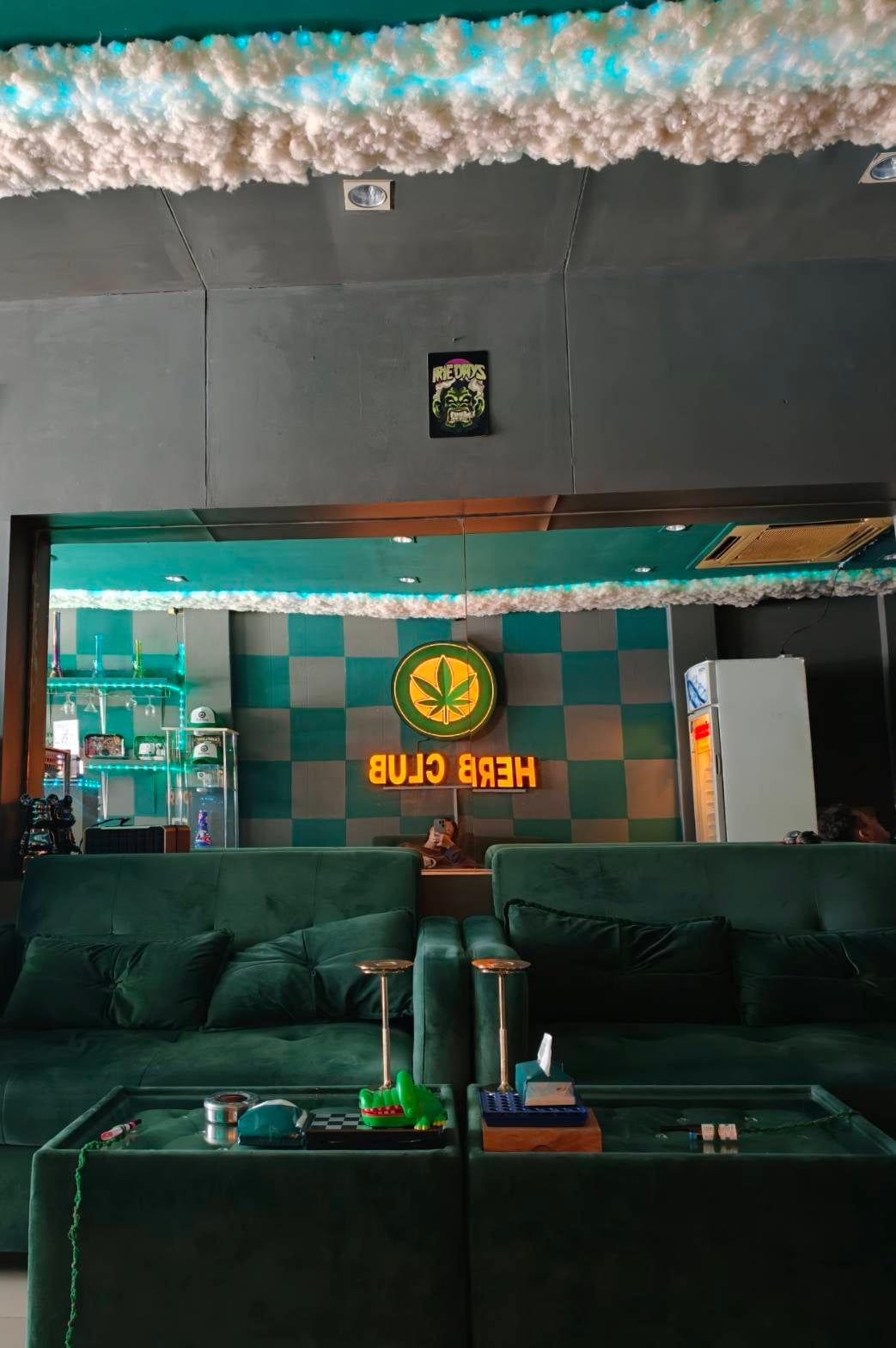 Cannabis Club