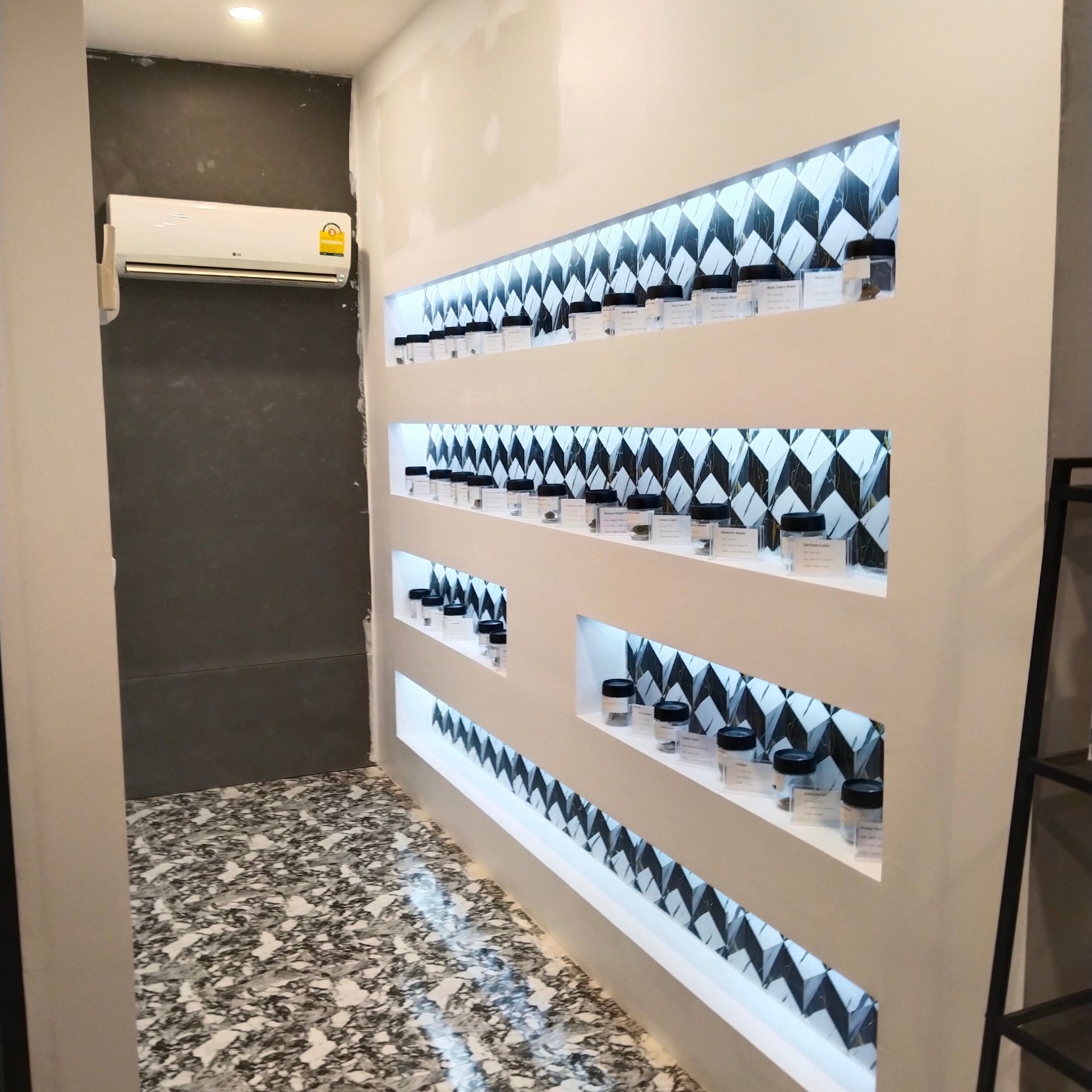 Cannabis Shop) Marijuana Premium Grade
