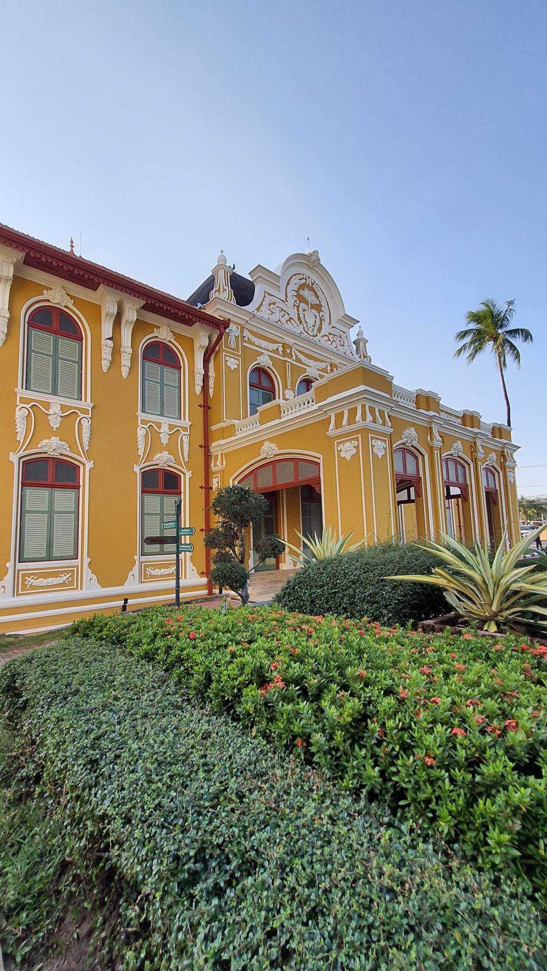 Abhaibhubejhr Day Spa