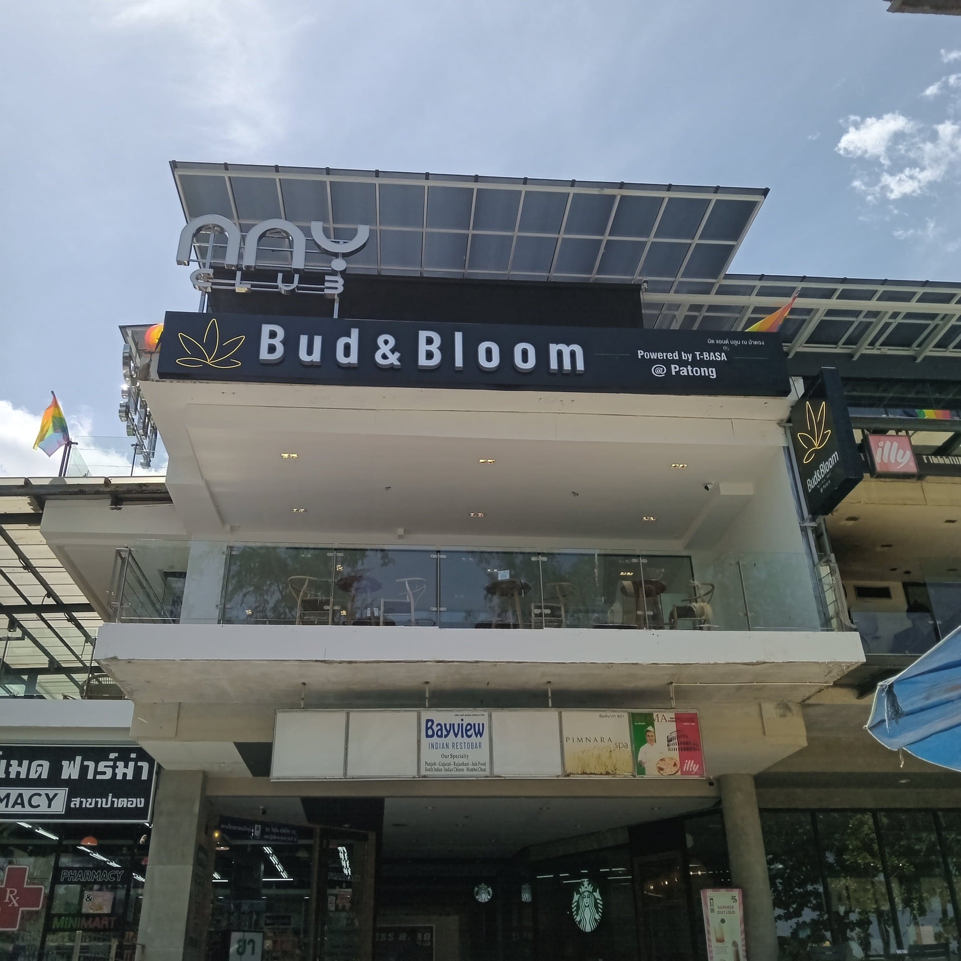 Bud And Bloom Patong