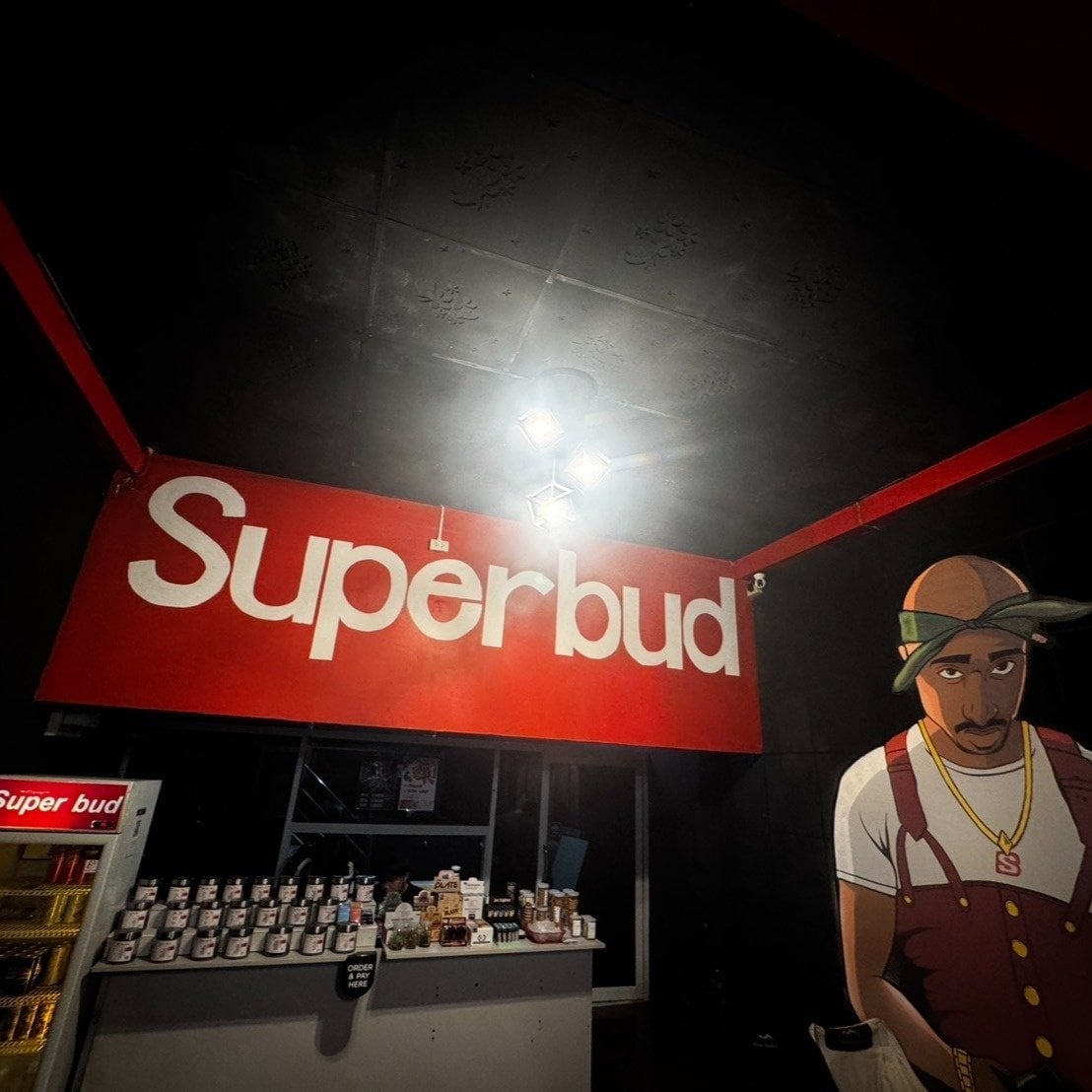 Superbud Living Room Weedshop 24Hrs