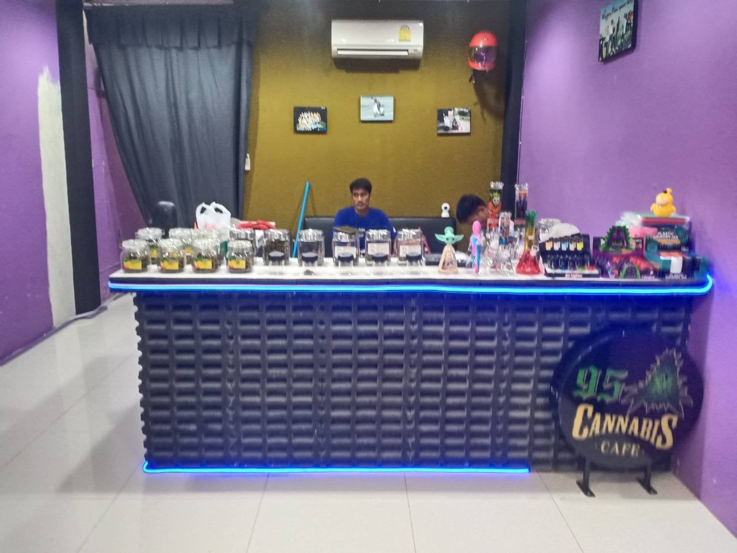 95CannabisCafe