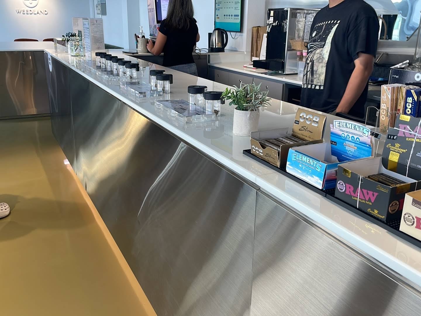 Weedland Lounge