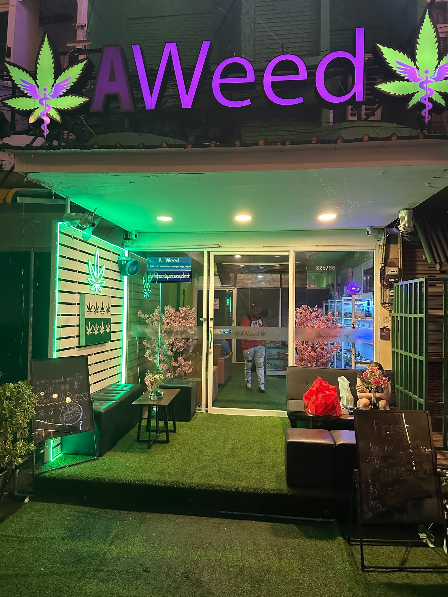 Siam Amsterdam Weed Cannabis Store Draft Beer
