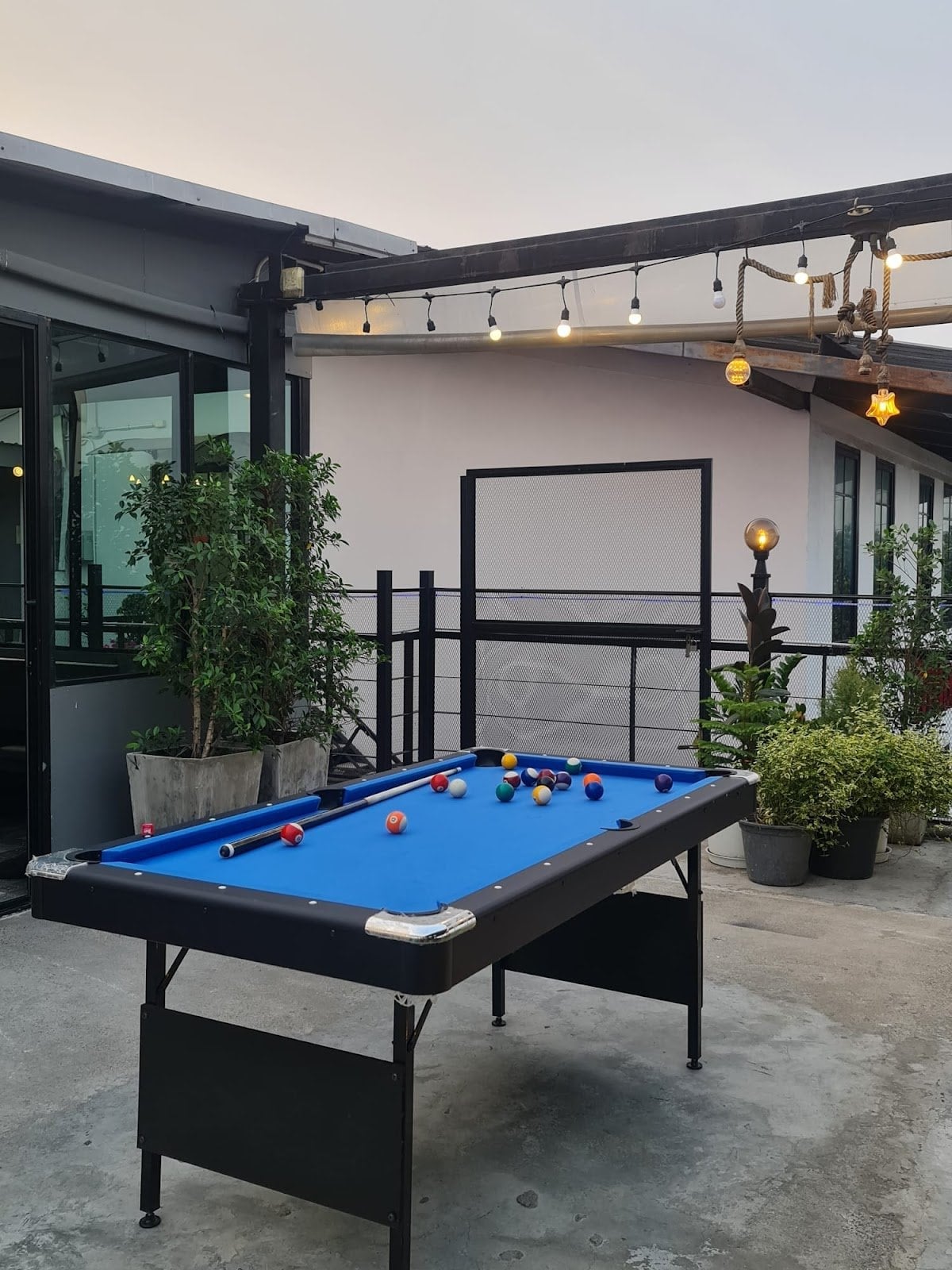 Sawasdee Kush Rooftop Dispensary , Weed Cafe - Cannabis Airport
