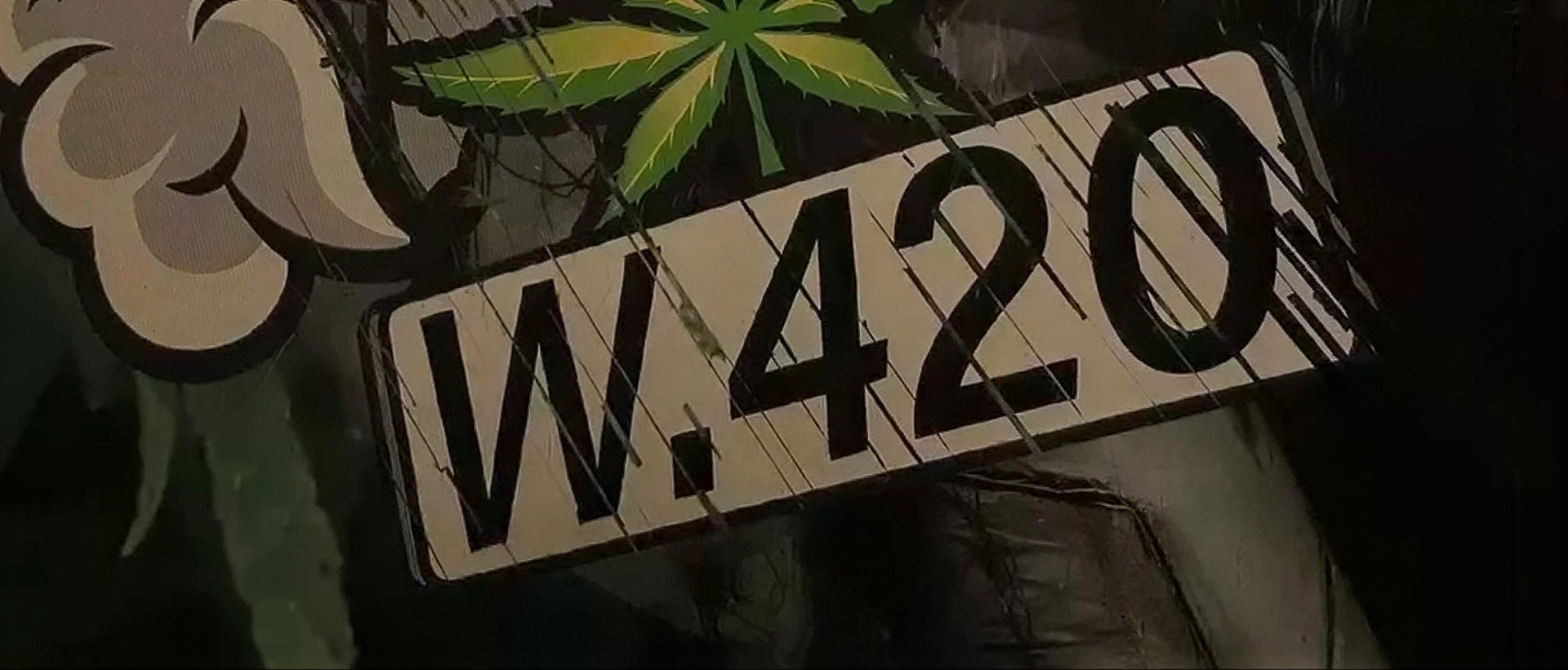 W.420 hero