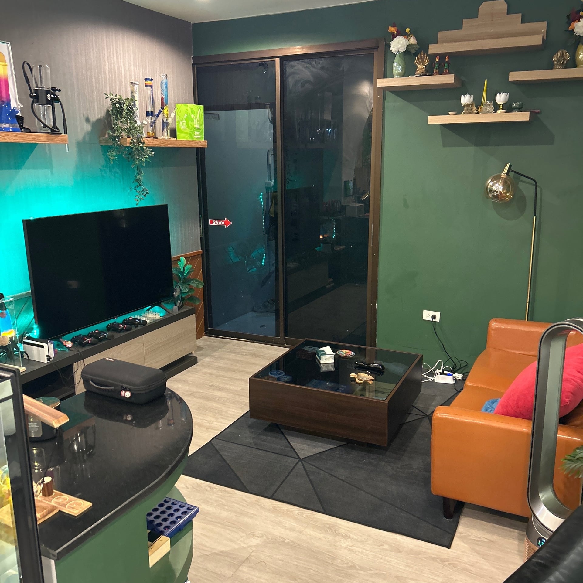 Elite Trees Cannabis Weed Cafe
