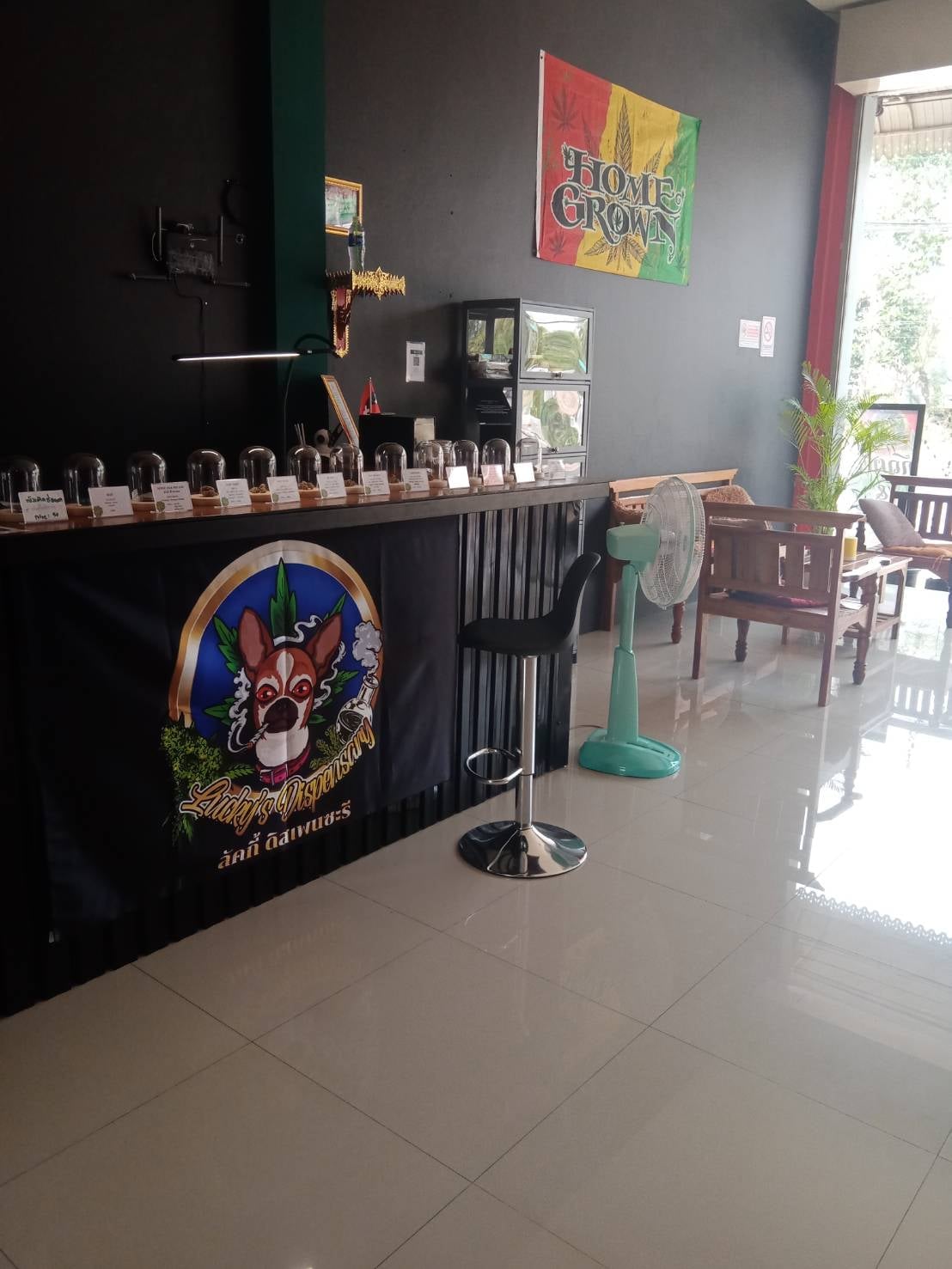 Lucky's Dispensary 1St WEED Shop Thatum