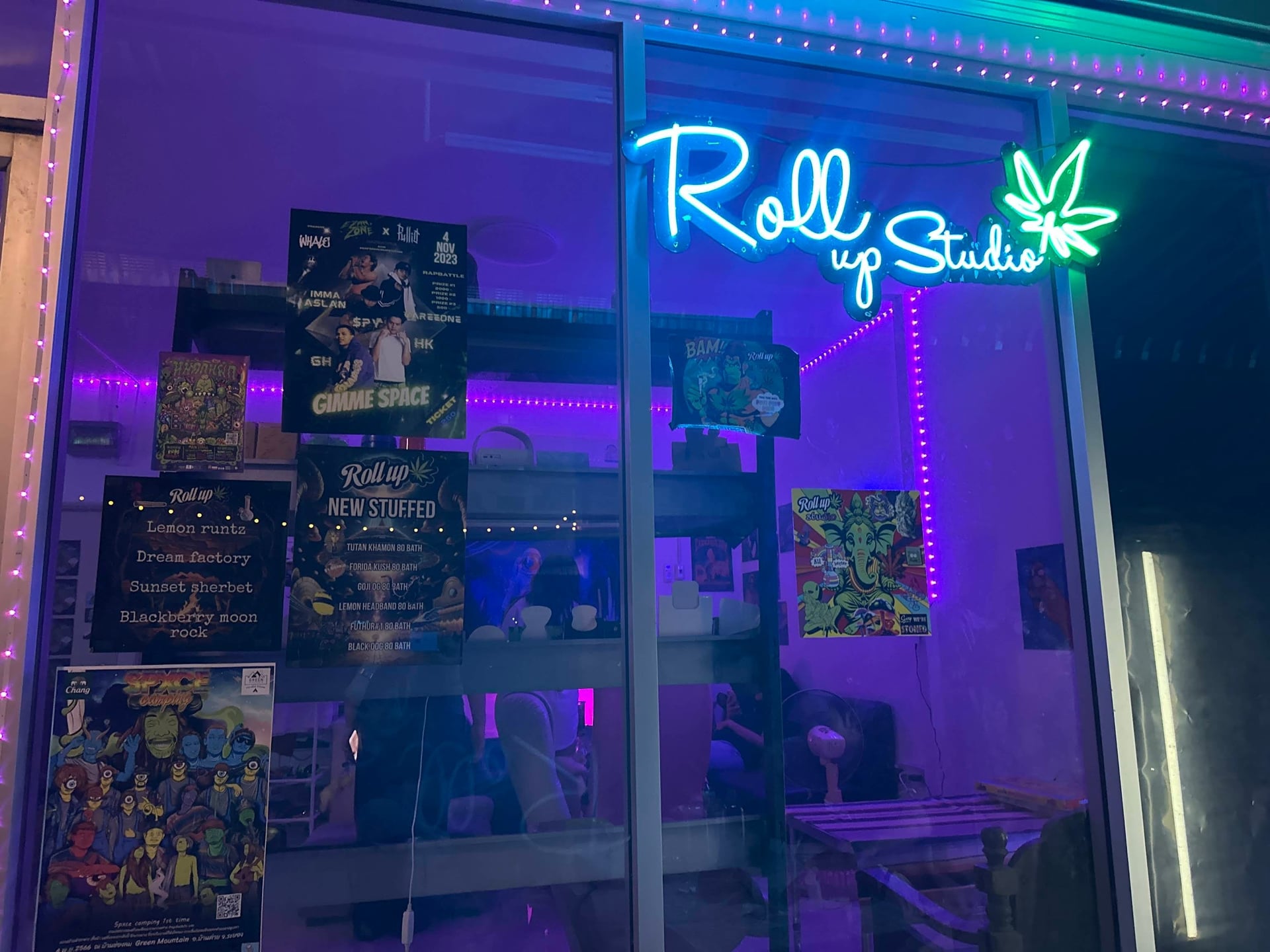 Roll Up Studio1