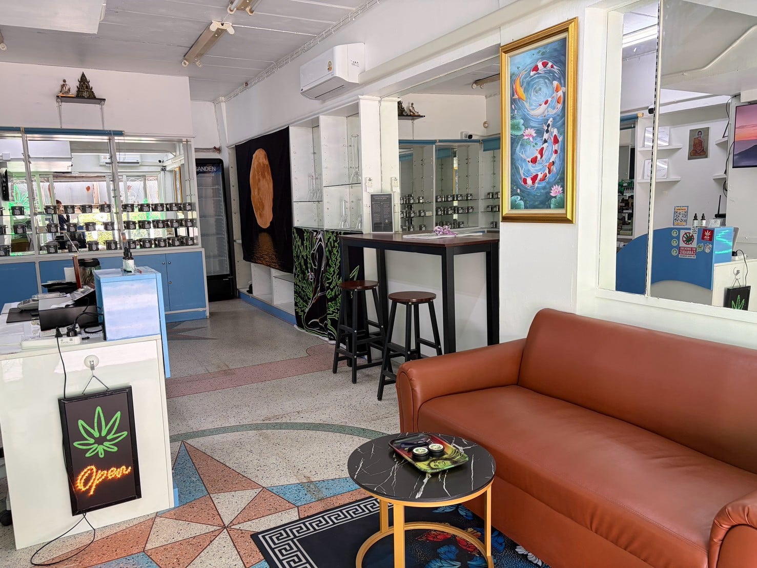 WeedHorny.com Central Bangna