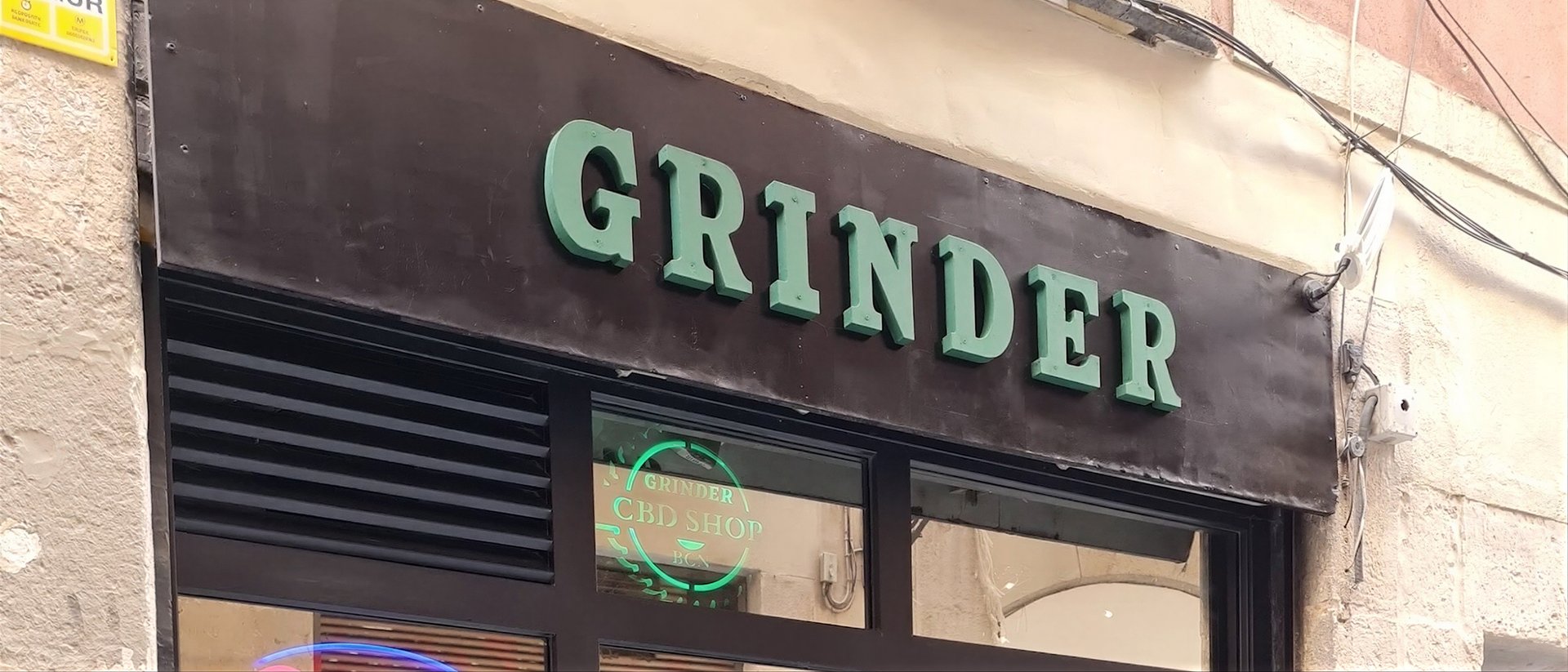 Grinder Weed Club hero