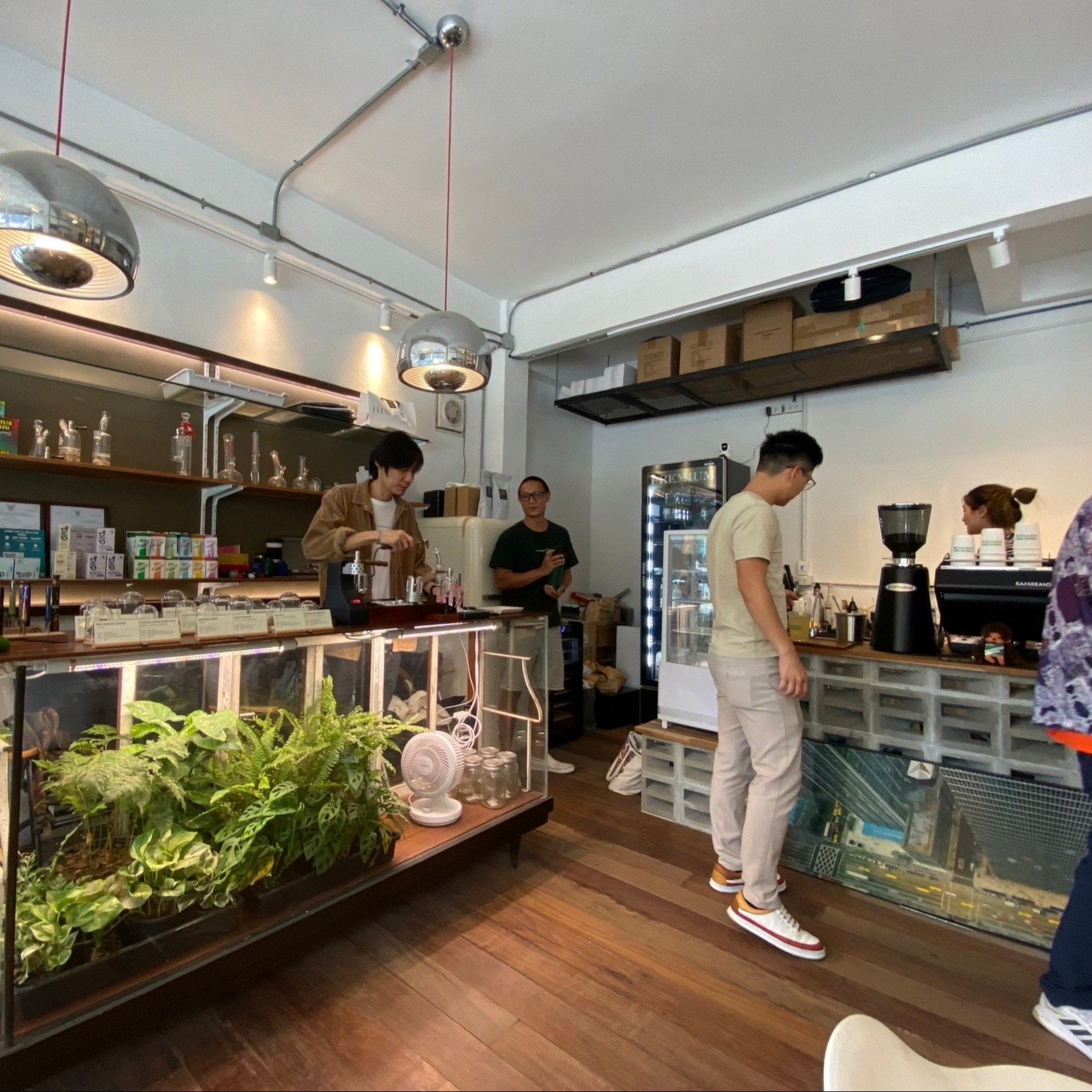 Local Growers Club E26