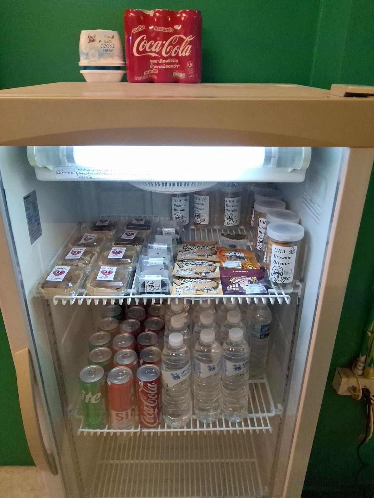 Weed King Cannabis Store Dispensary Marijuanas Edible