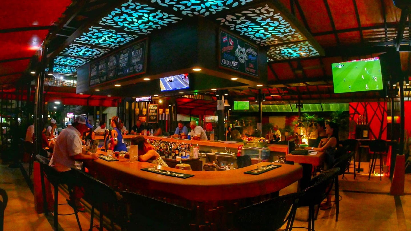 Roots Bar Kamala Beach