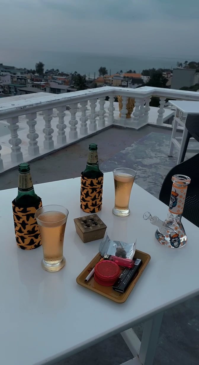 Cannabis Premium Organic Shop Le Versace