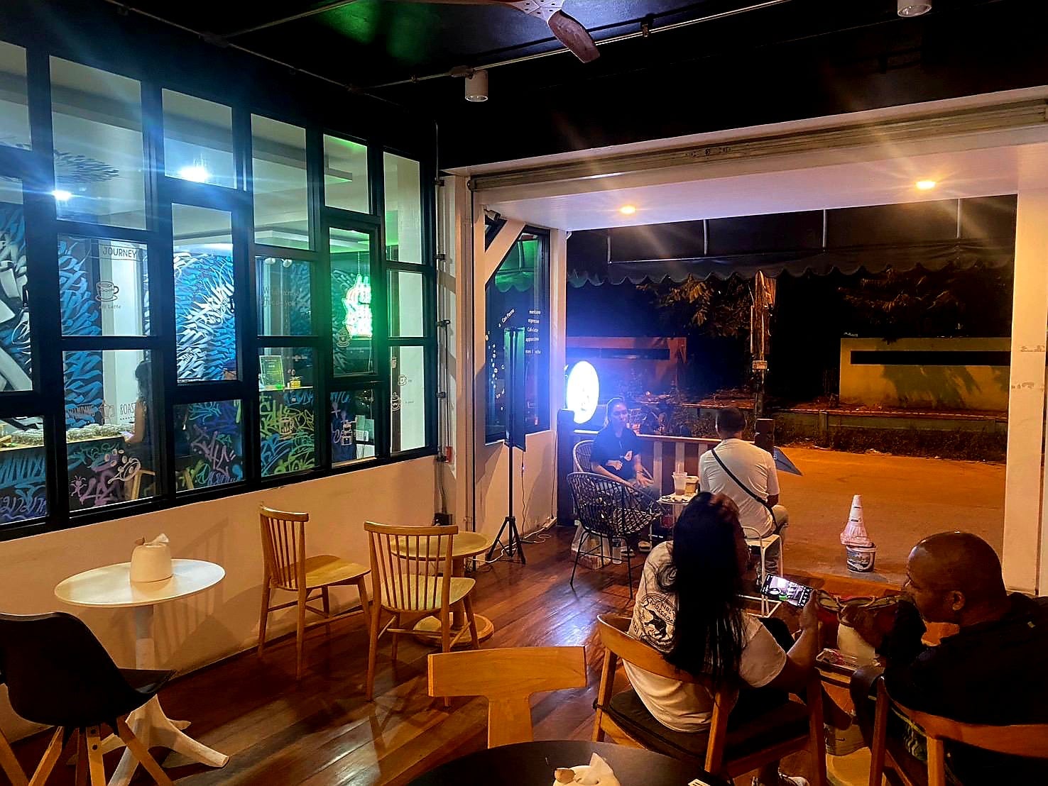 Stardust Café