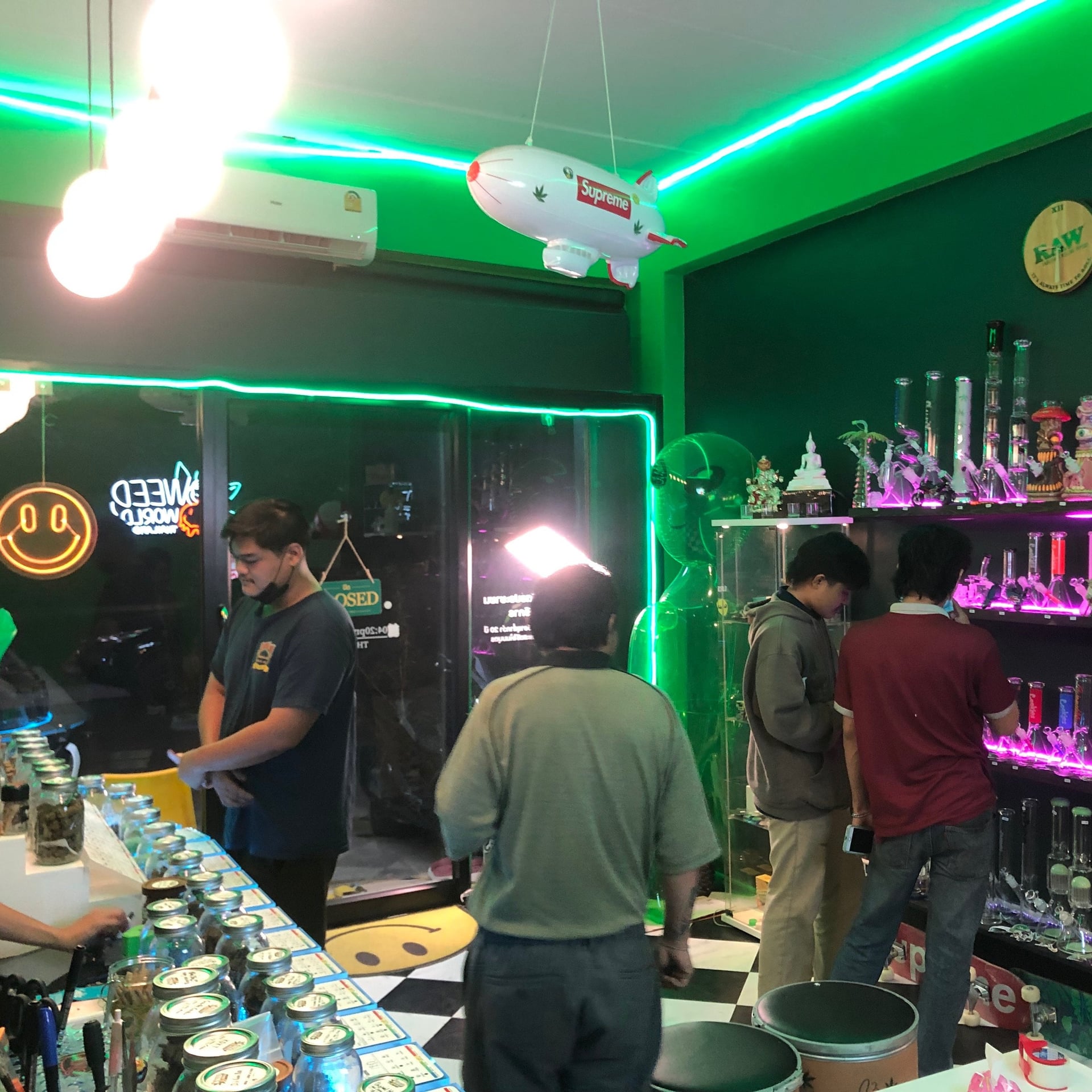 Weed World