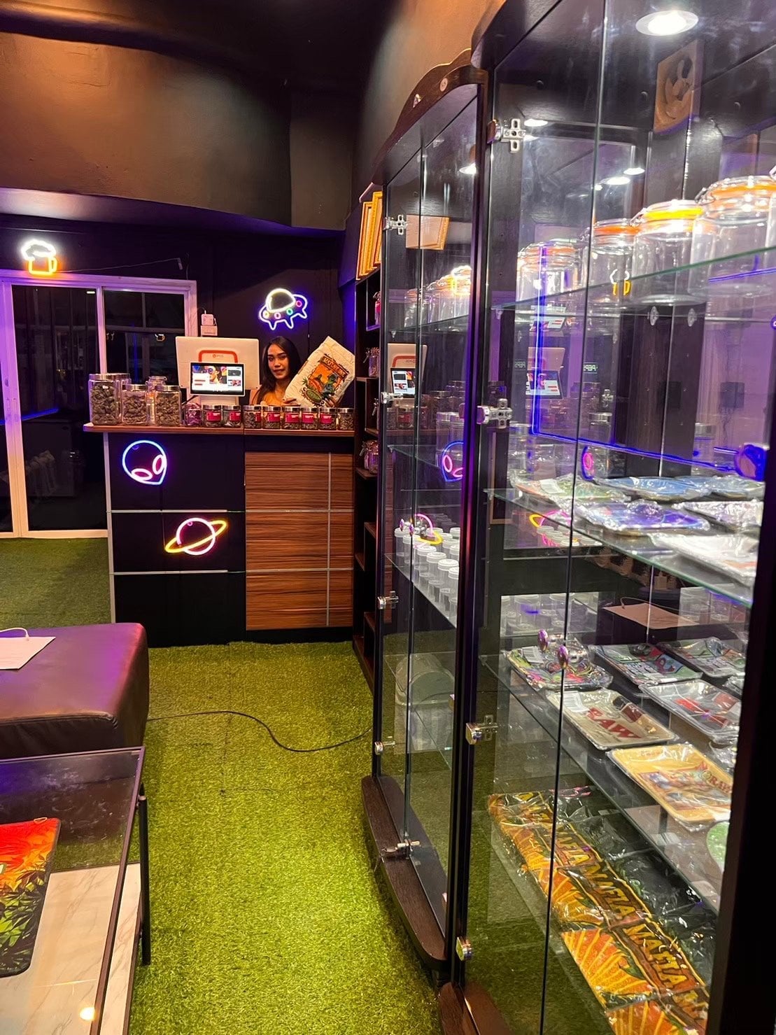 Weed Hub Karon Organic