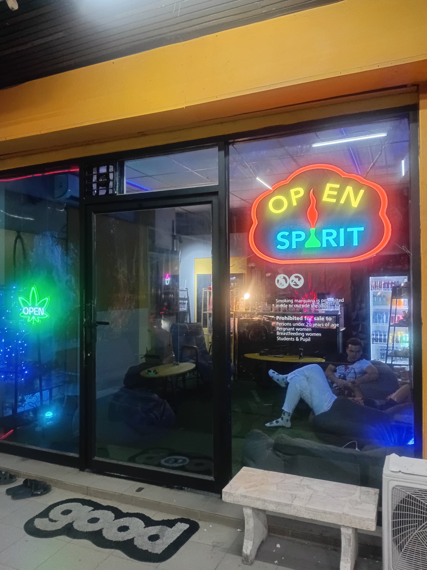 Siam Amsterdam Weed Cannabis Store Draft Beer