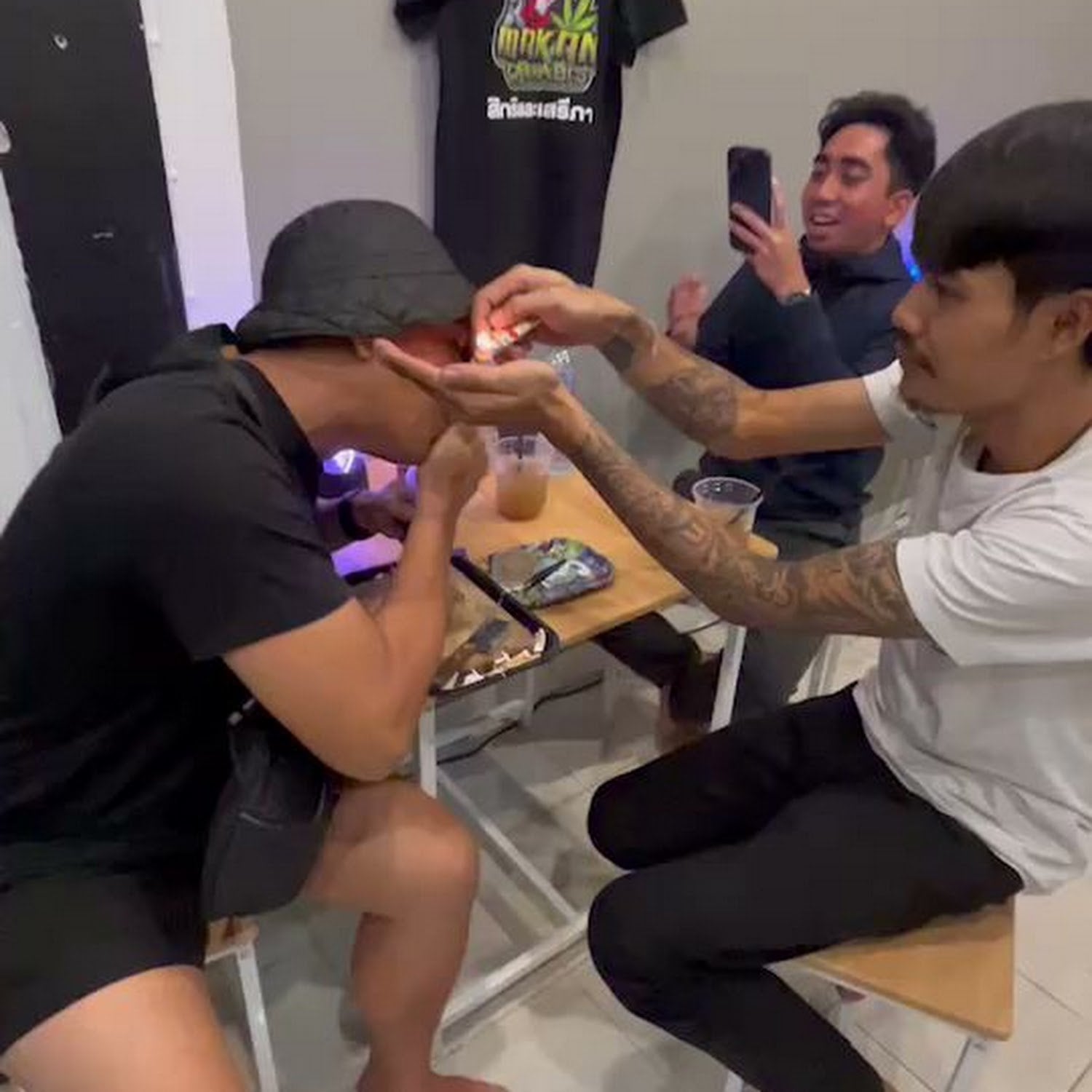 Makan Cannabis
