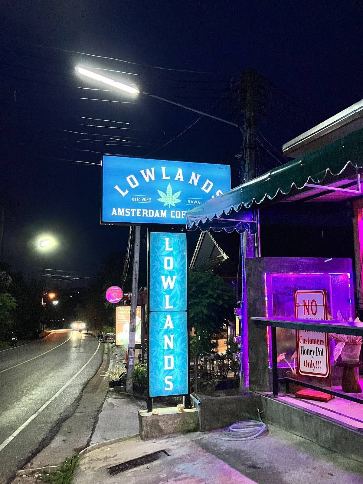 Lowlands Amsterdam Coffeeshop