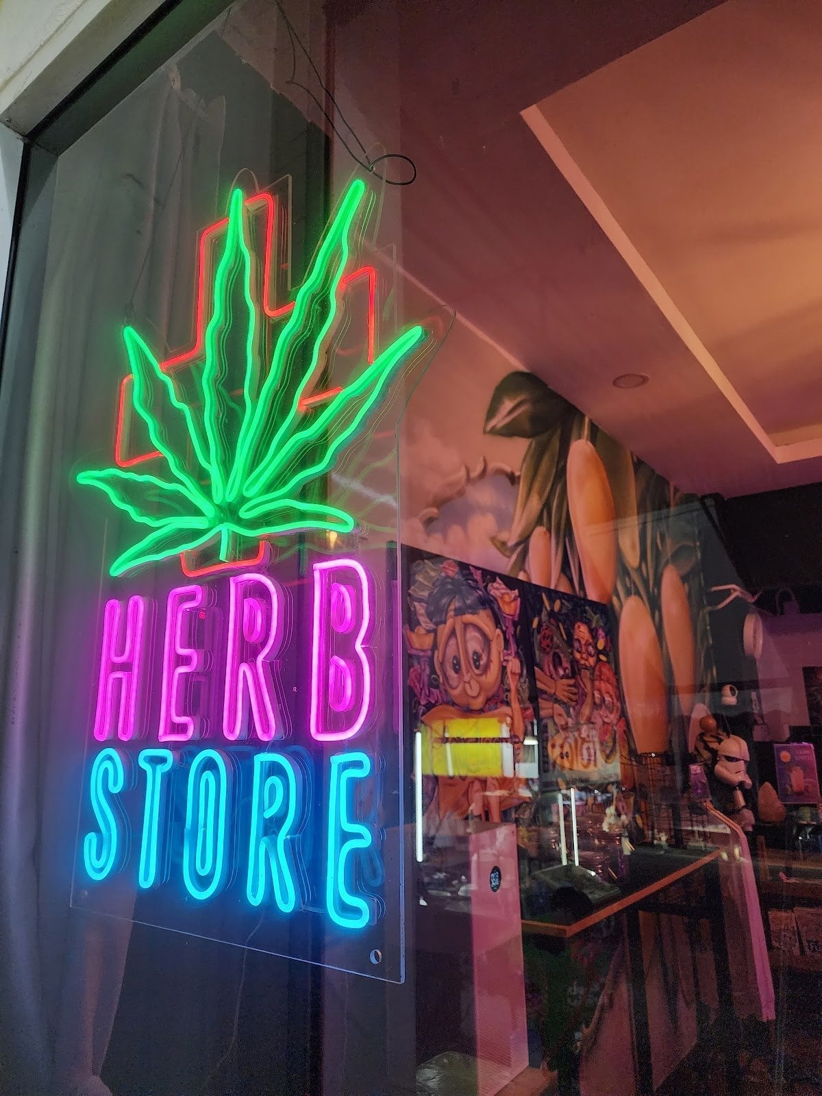 HERBSTORE . .