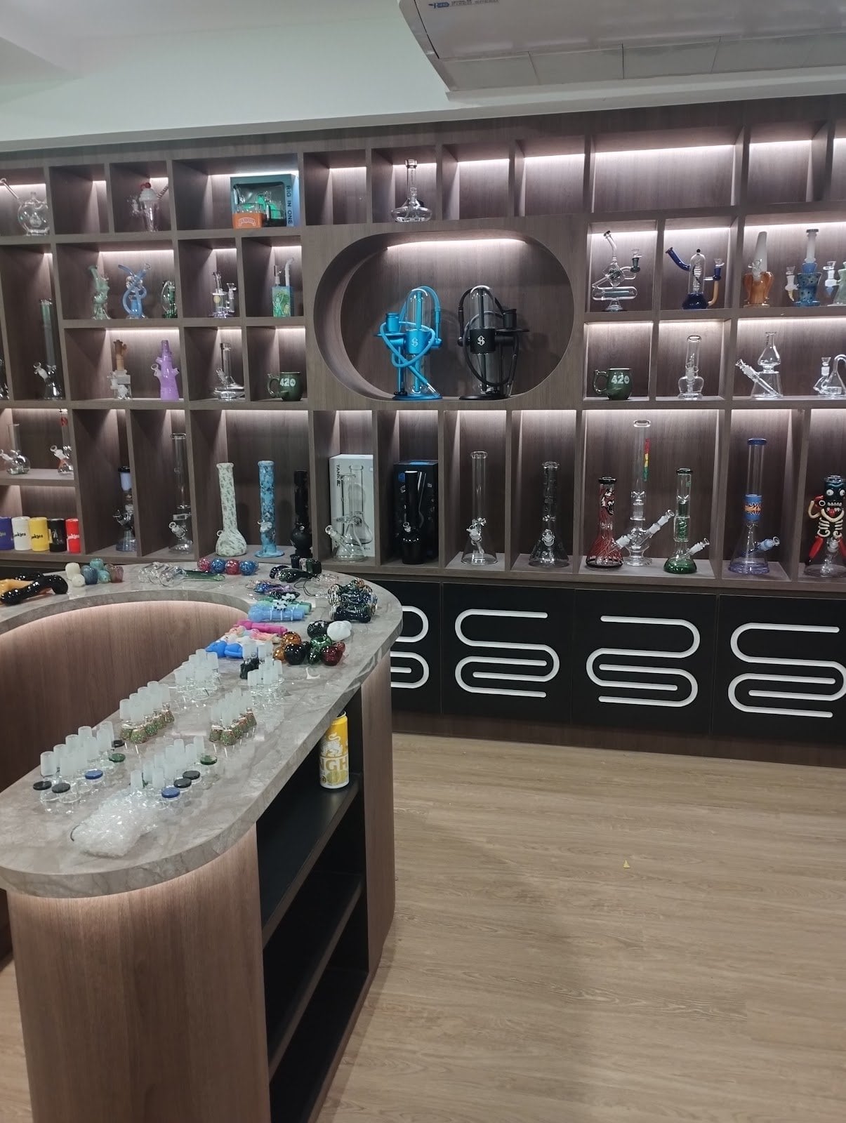 Stonercornerth Sathorn weed dispensary
