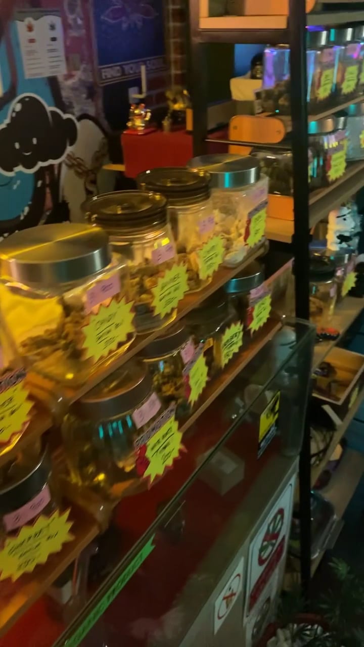 WEED-GreenLand 420 Cannabis Pattaya - Na Kluea