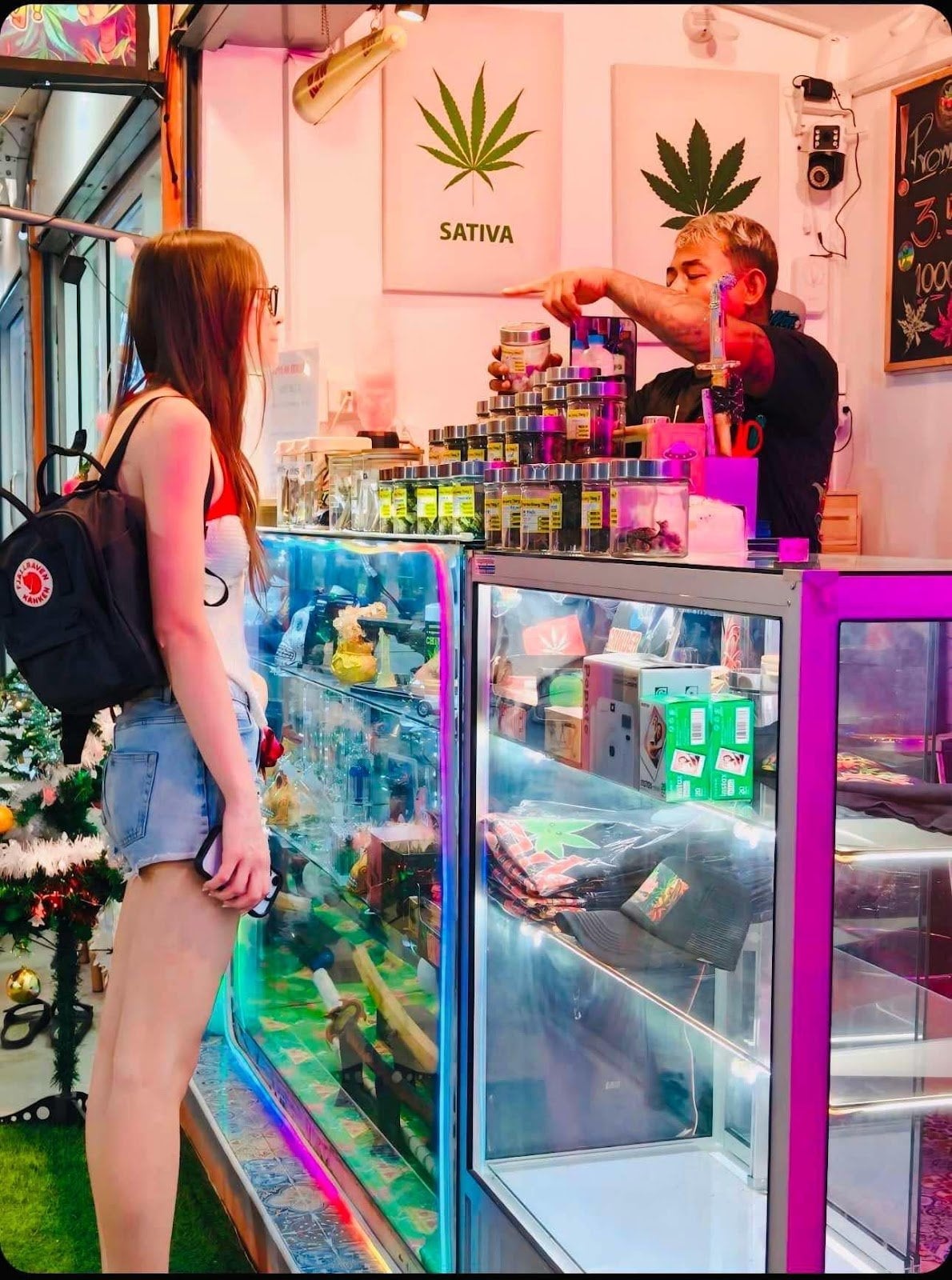 Pod Has EverythingPhi Phi Island