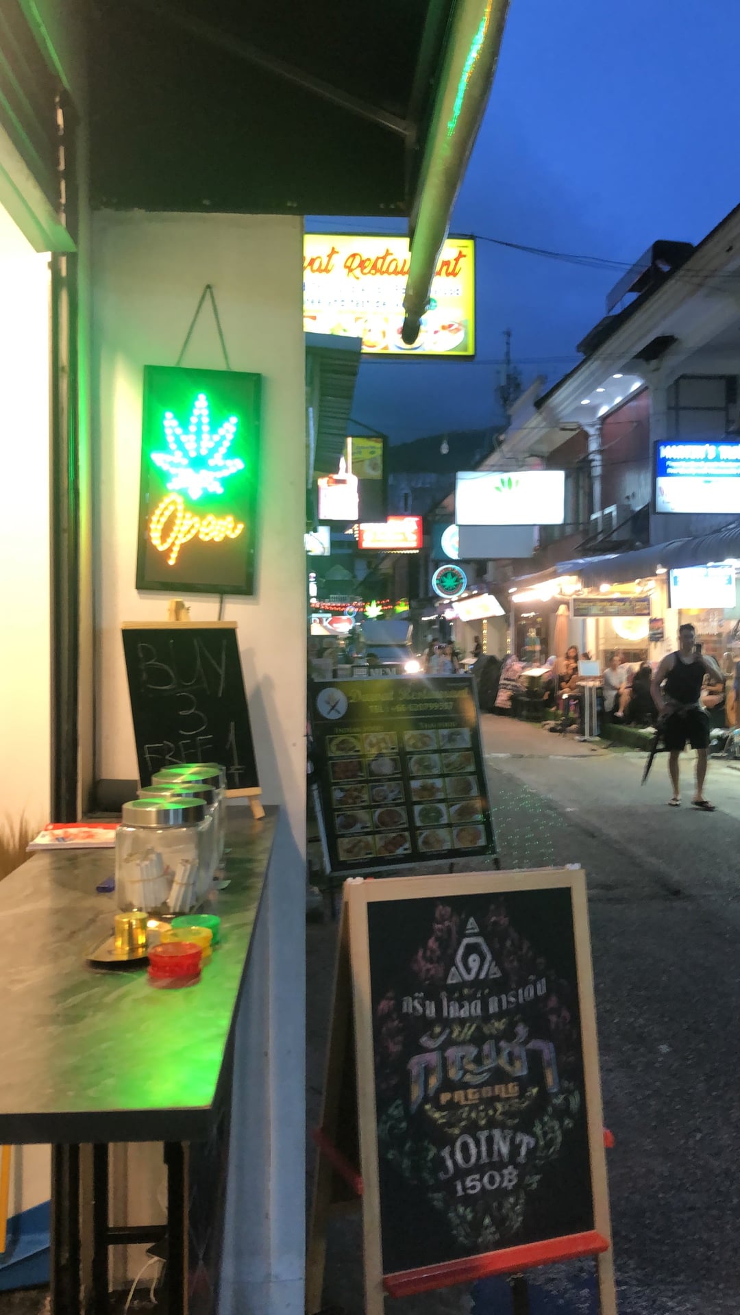 Bake & Blaze Patong