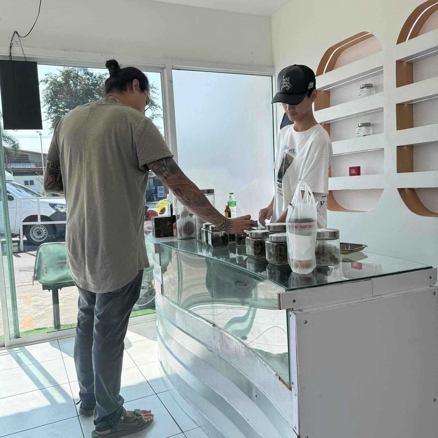 Weed U - Weed Shop Cannabis Store.,San Kamphaeng Chiang Mai